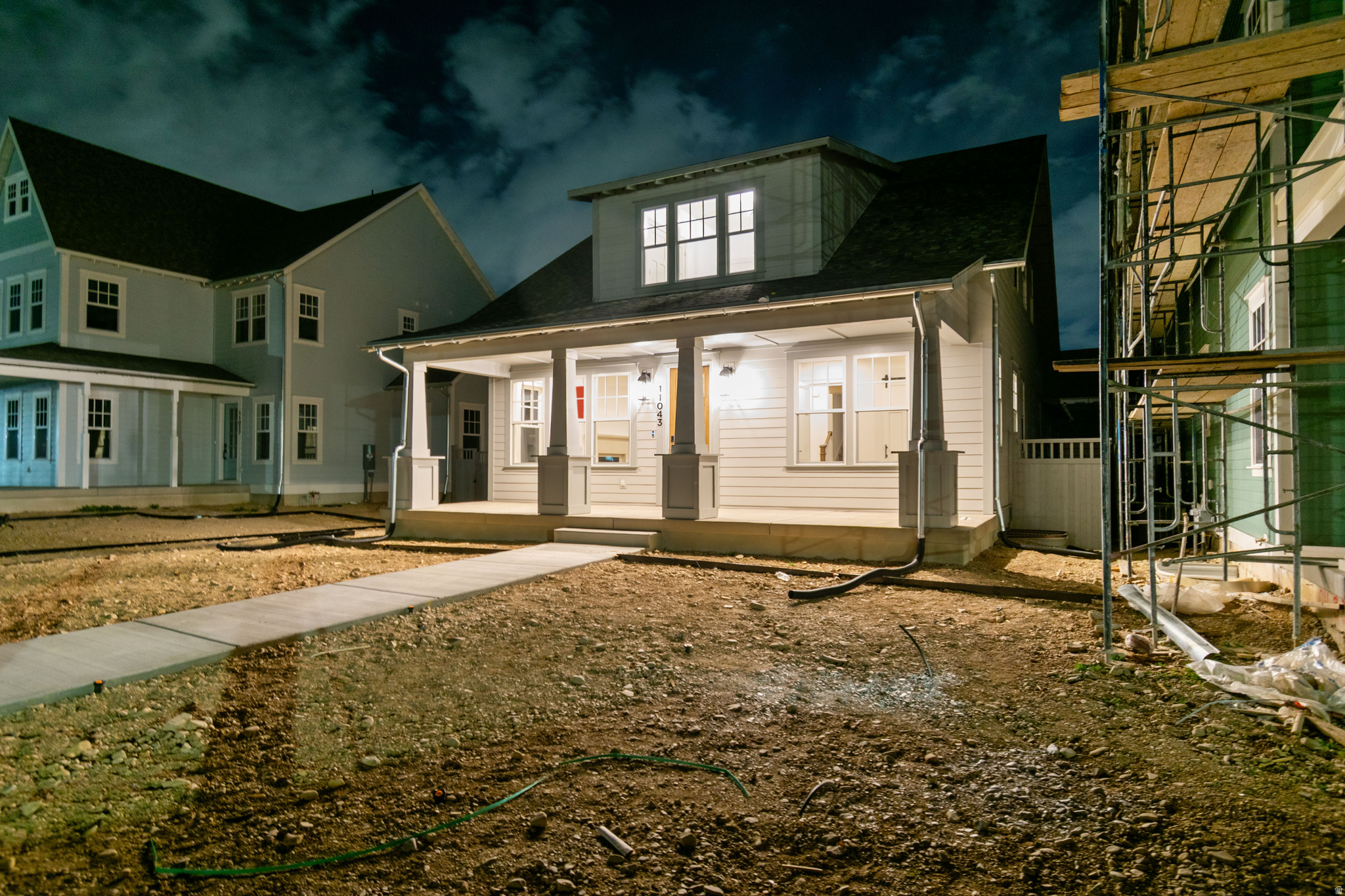 DAYBREAK - Residential