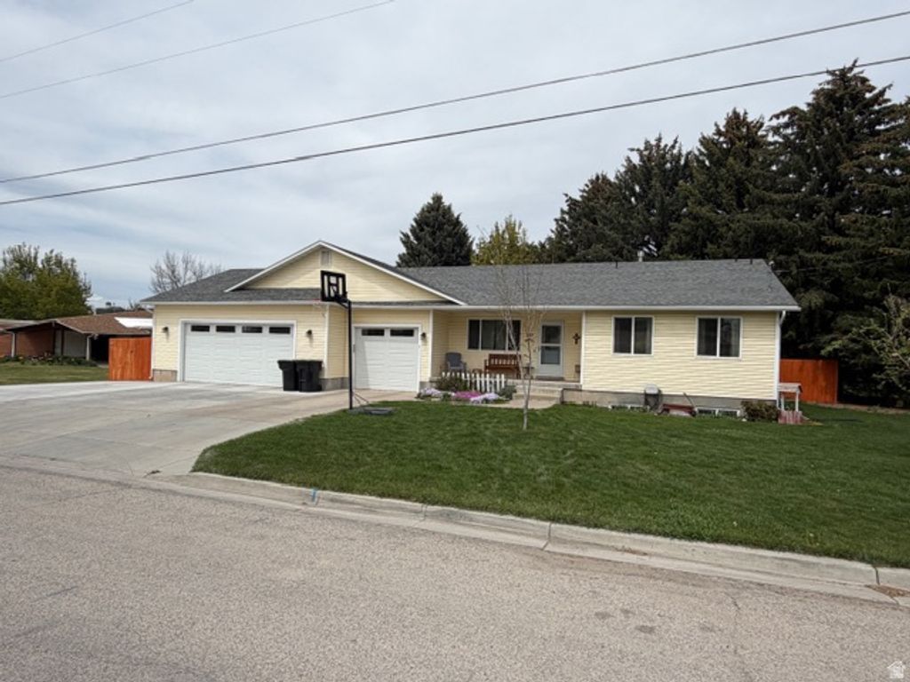 Photo of 559 E 400 S, Preston, ID 83263 (MLS # 2152602)
