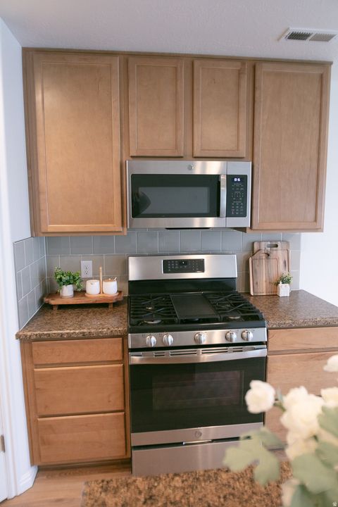 Tiny photo for 4264 W 6025 S, Roy, UT 84067 (MLS # 2136156)