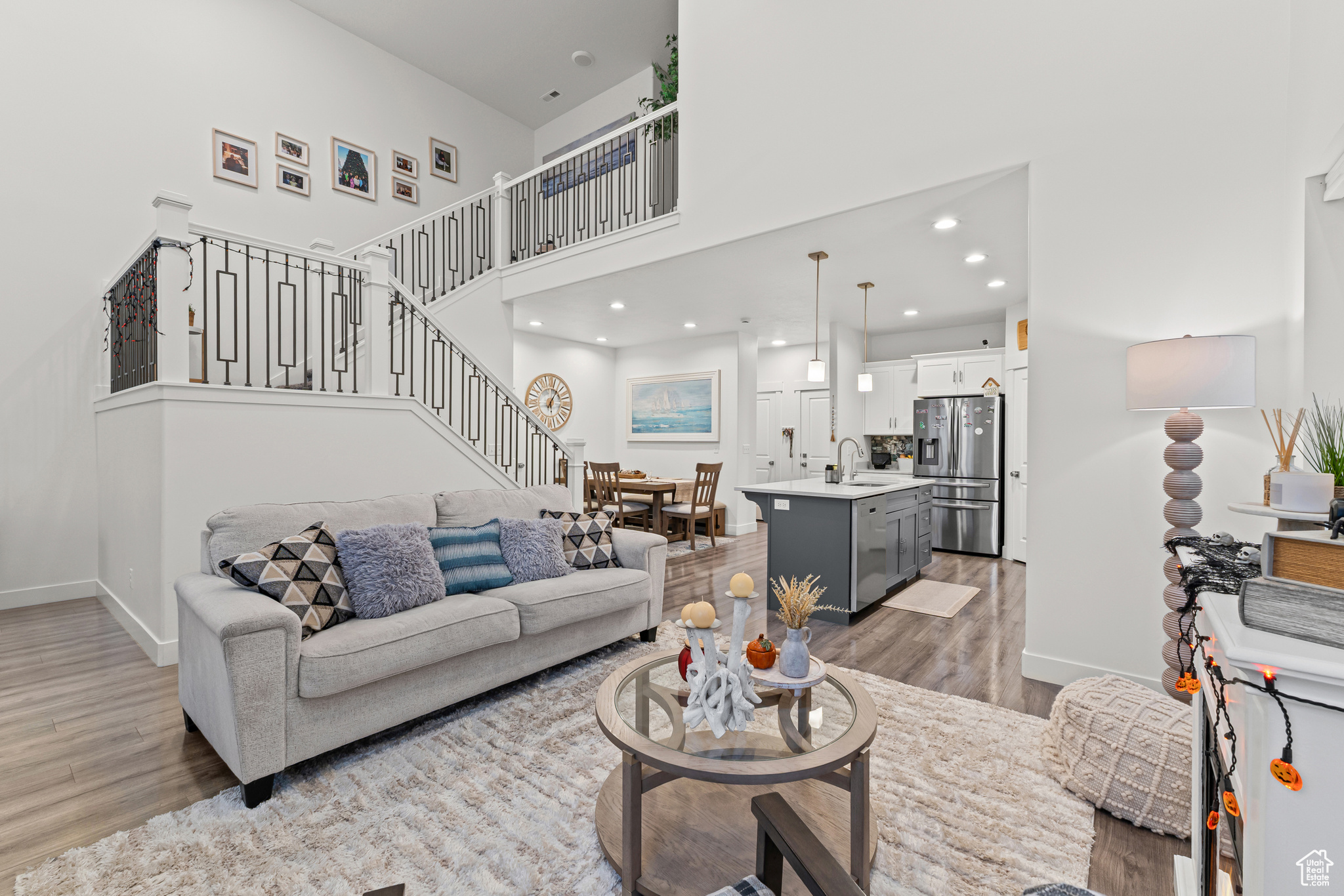 MOUNTAIN RIDGE - Residential