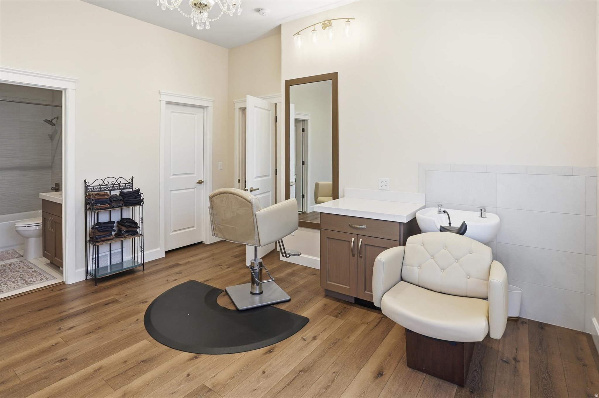 MAPLE SPRINGS ESTATES - Residential