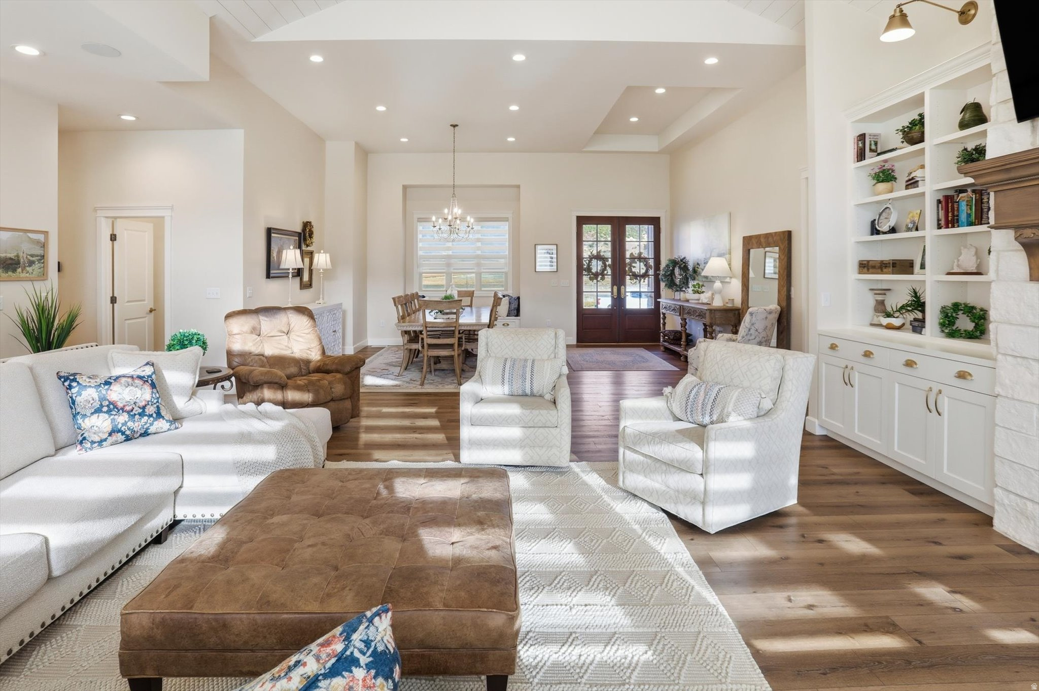 MAPLE SPRINGS ESTATES - Residential