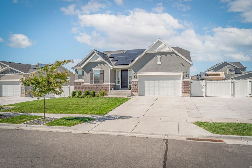 Spacious and well-located 5-bedroom, 3-bathroom home in the heart of Clinton offering exceptional convenience and versatility. This property features a fully functional mother-in-law apartment in the basement, perfect for extended living or potential rental income. Enjoy being within walking distance to a golf course, pickleball courts, and fishing, with shopping, dining, and everyday amenities just minutes away. The home includes a powered shed for added workspace or storage, automated lighting in select areas for modern convenience, and a 30 AMP RV plug for additional flexibility. A great opportunity in a highly desirable location with easy access to everything you need. Square footage figures are provided as a courtesy estimate only and were obtained from County Records .  Buyer is advised to obtain an independent measurement.