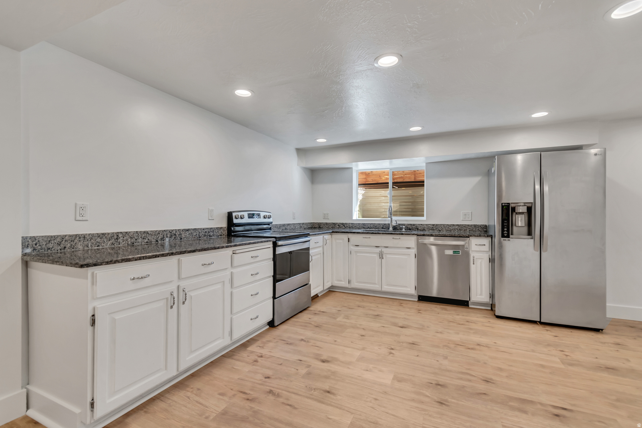 PEBBLE GLEN #1 - Residential