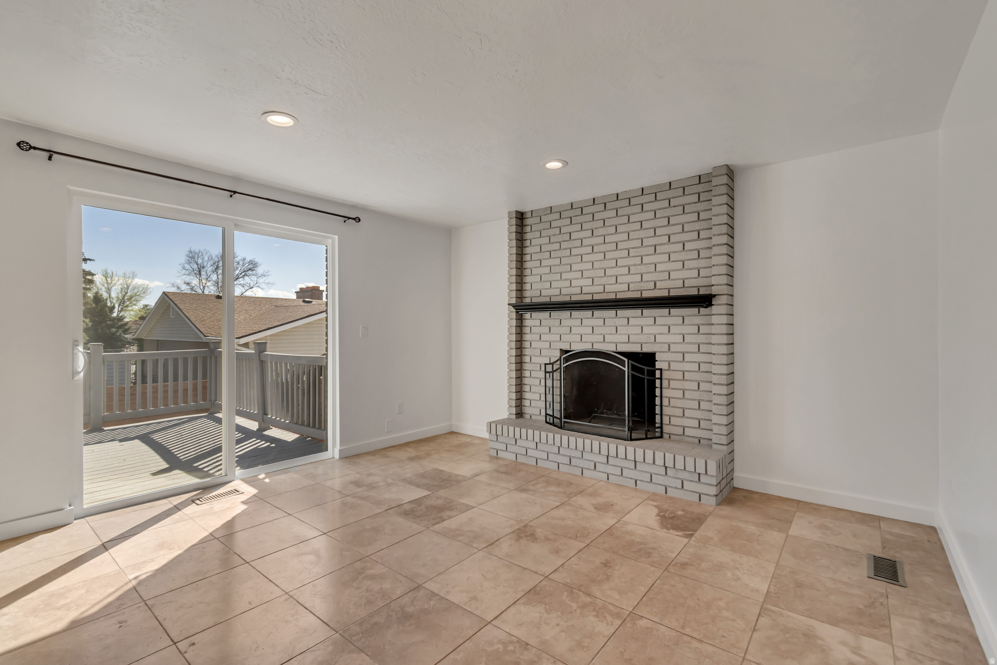 PEBBLE GLEN #1 - Residential