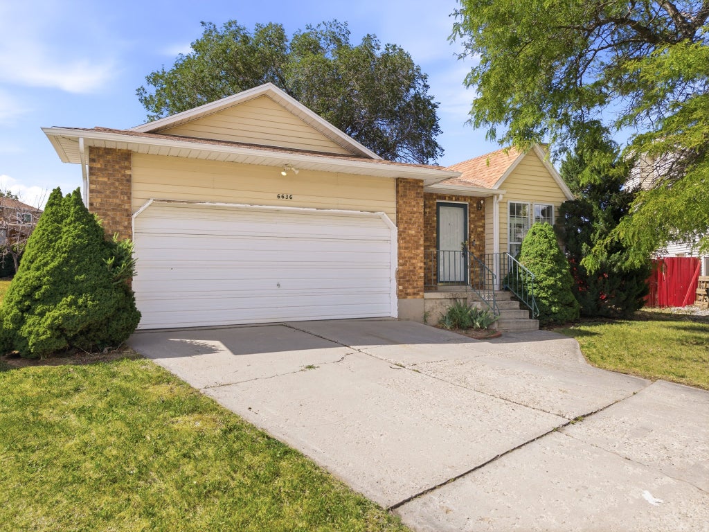 Photo of 6636 S MILFOIL CIR, West Jordan, UT 84081 (MLS # 2162465)