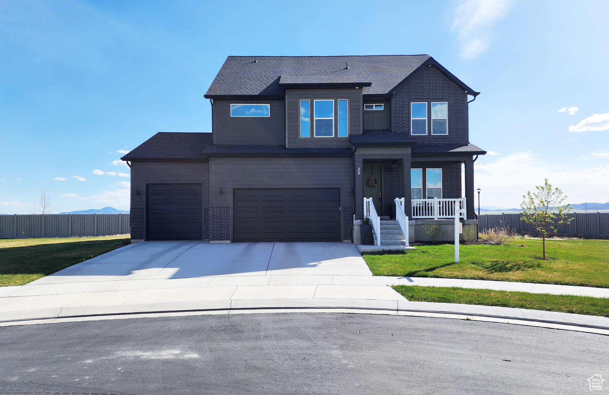 BRANDON PARK - Residential