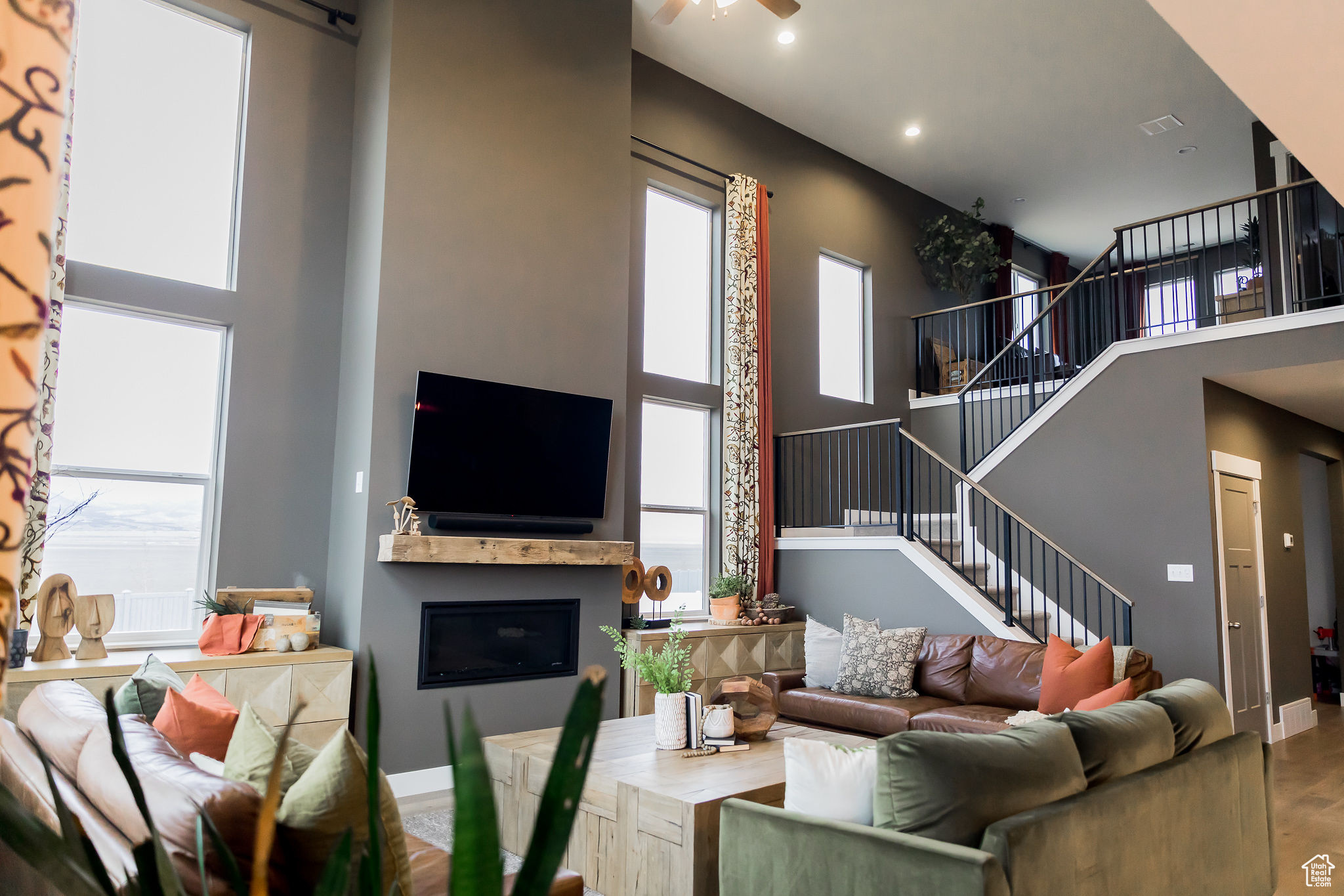 BRANDON PARK - Residential
