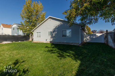 Tiny photo for 1961 S 100 W, Clearfield, UT 84015 (MLS # 2130945)
