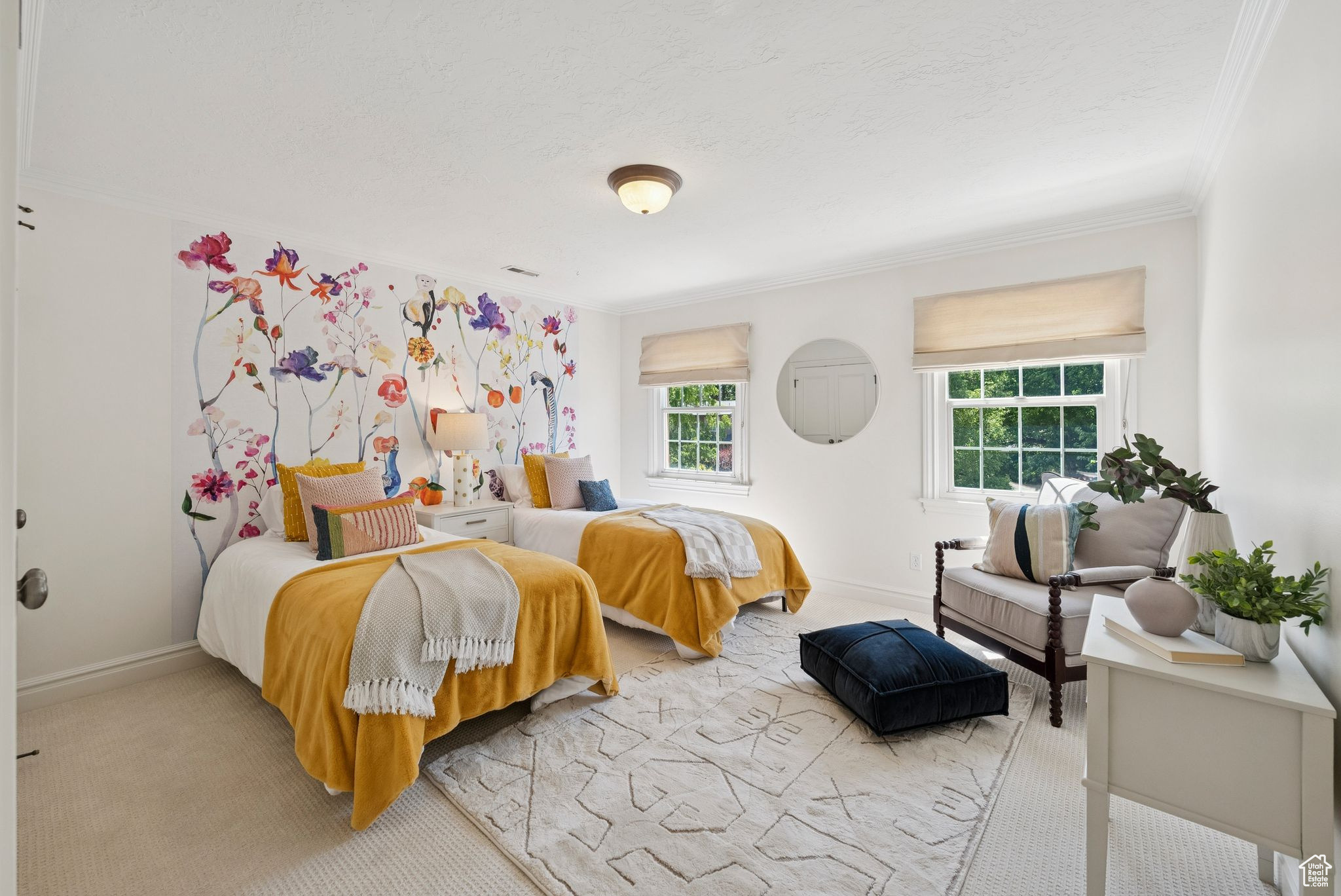 Holladay, Utah 84117, United States, 5 Bedrooms Bedrooms, ,3 BathroomsBathrooms,Residential,Pending,145138