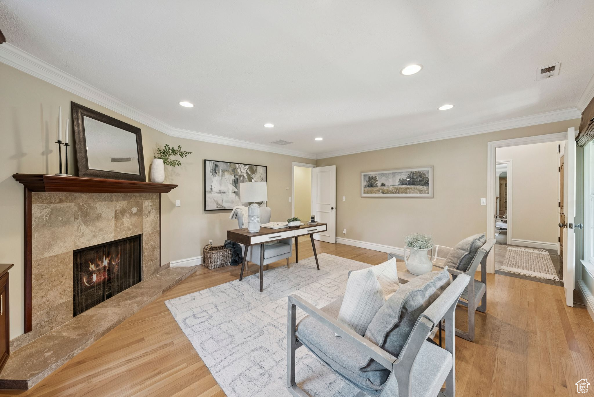 Holladay, Utah 84117, United States, 5 Bedrooms Bedrooms, ,3 BathroomsBathrooms,Residential,Pending,145138