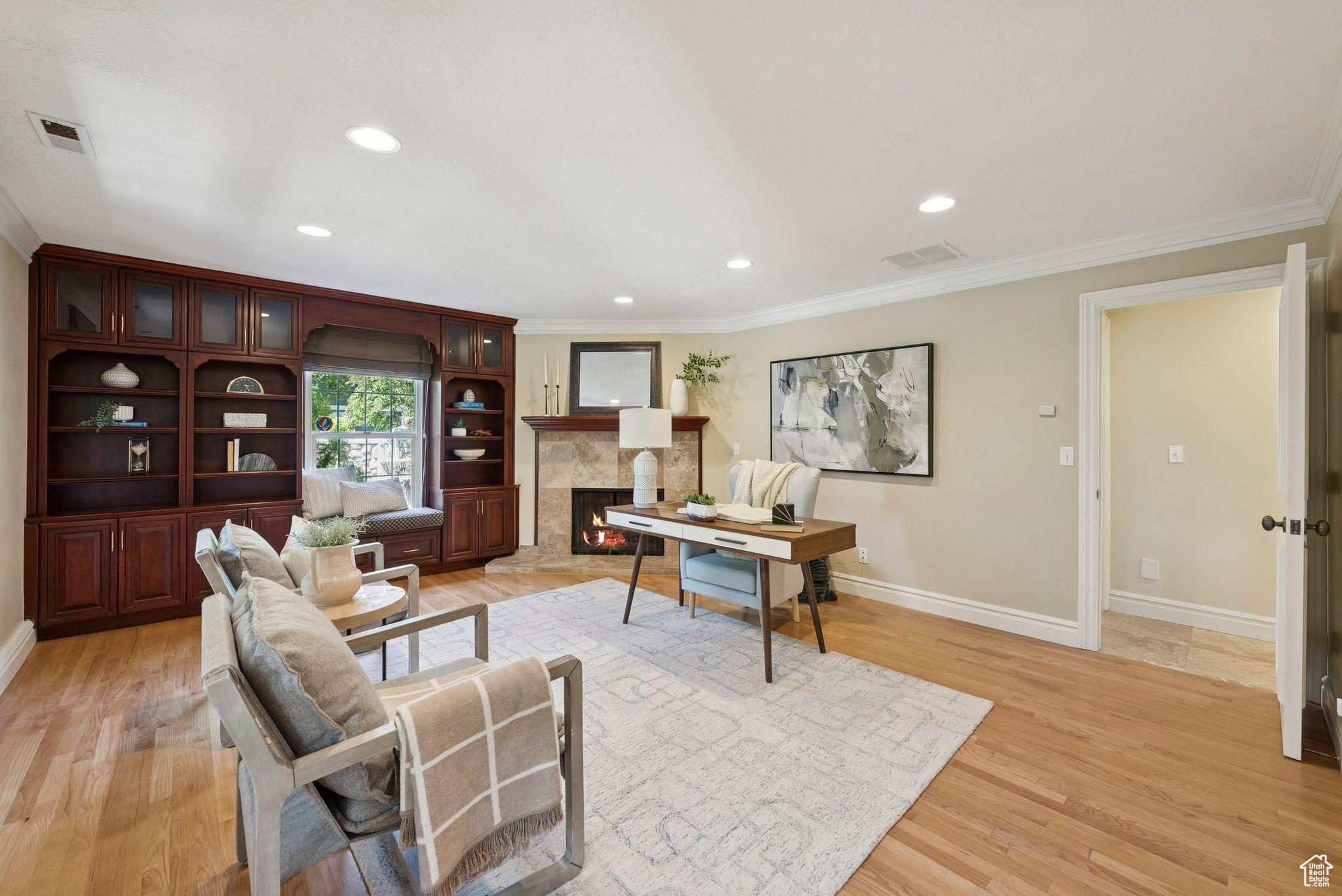 Holladay, Utah 84117, United States, 5 Bedrooms Bedrooms, ,3 BathroomsBathrooms,Residential,Pending,145138