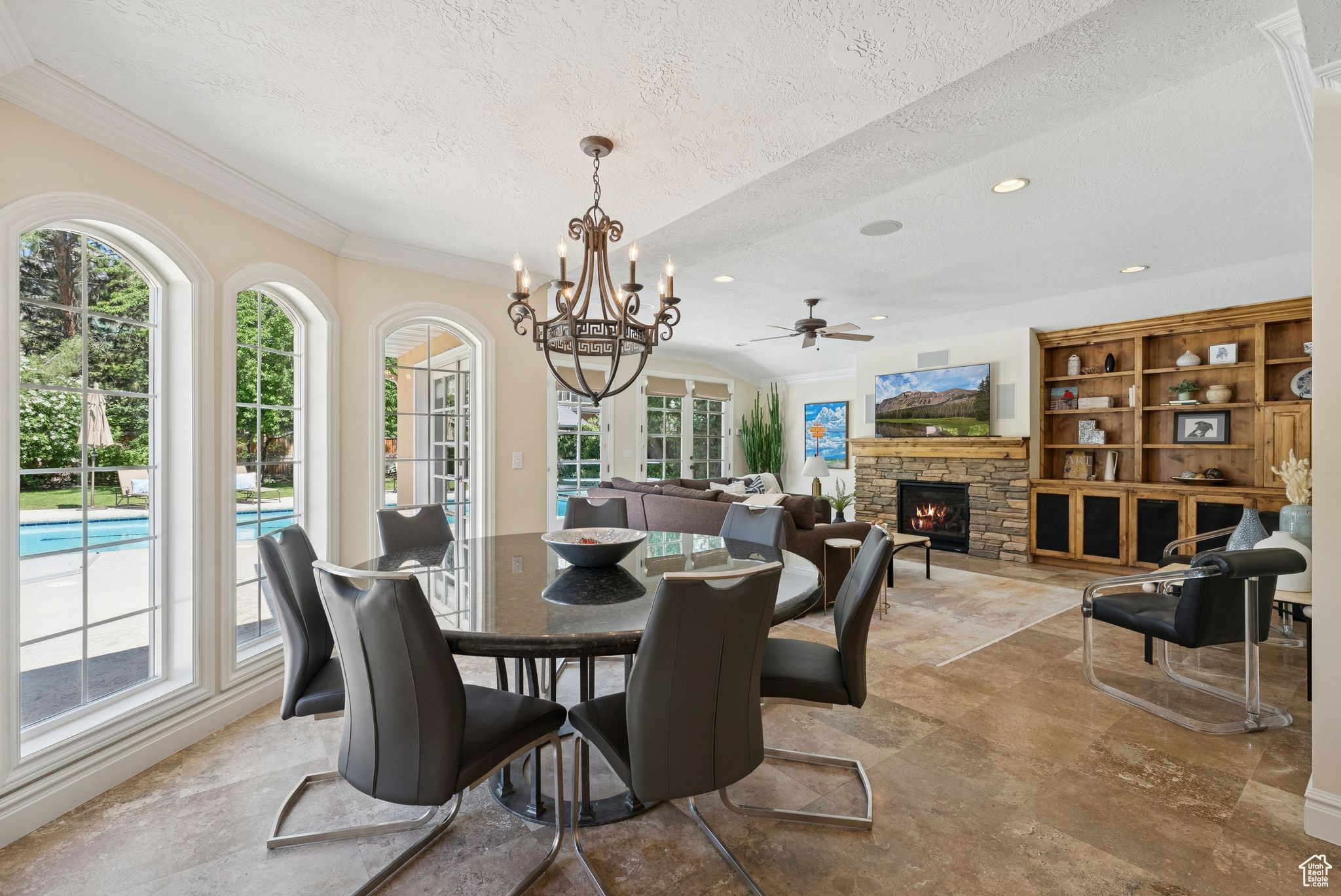 Holladay, Utah 84117, United States, 5 Bedrooms Bedrooms, ,3 BathroomsBathrooms,Residential,Pending,145138