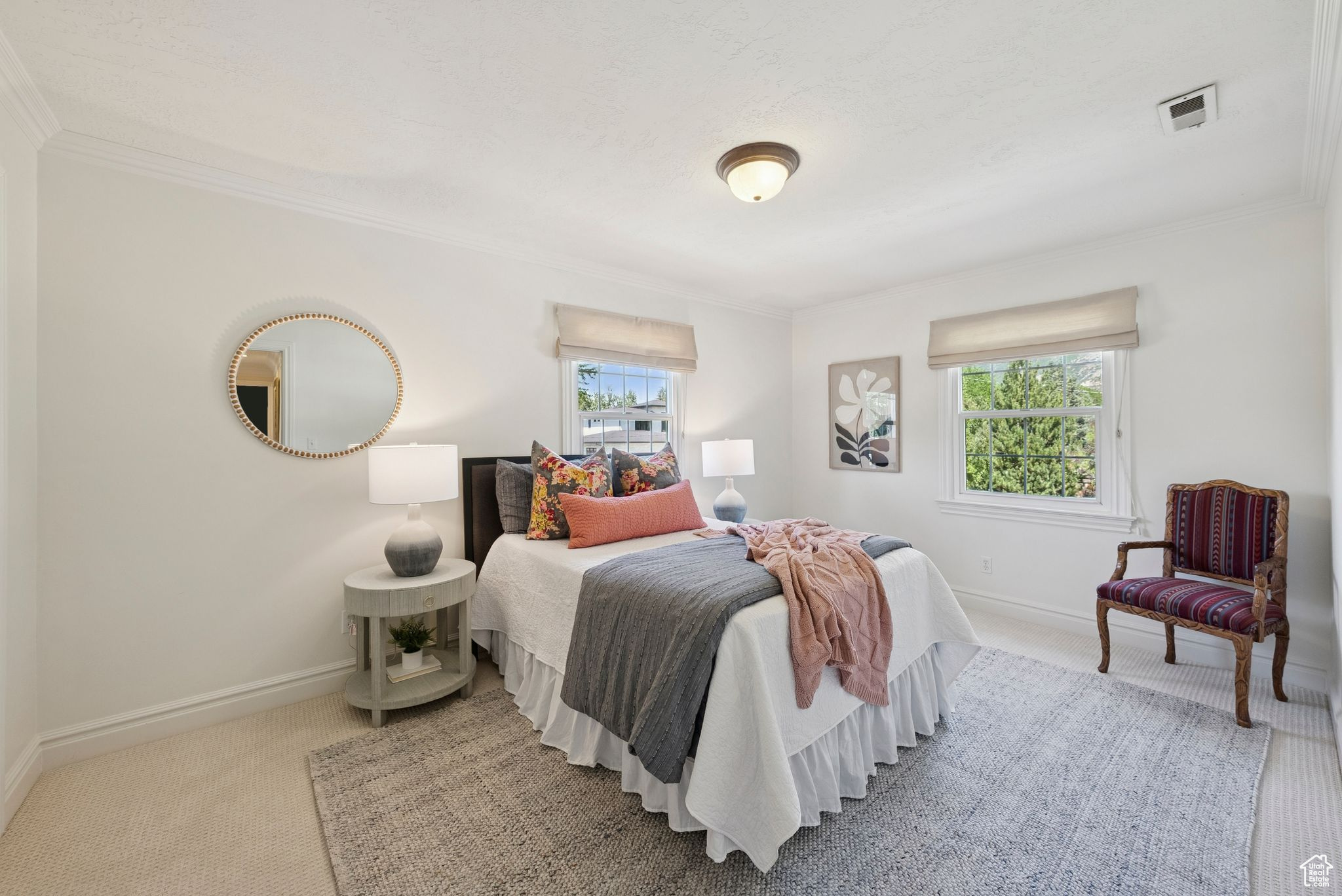 Holladay, Utah 84117, United States, 5 Bedrooms Bedrooms, ,3 BathroomsBathrooms,Residential,Pending,145138