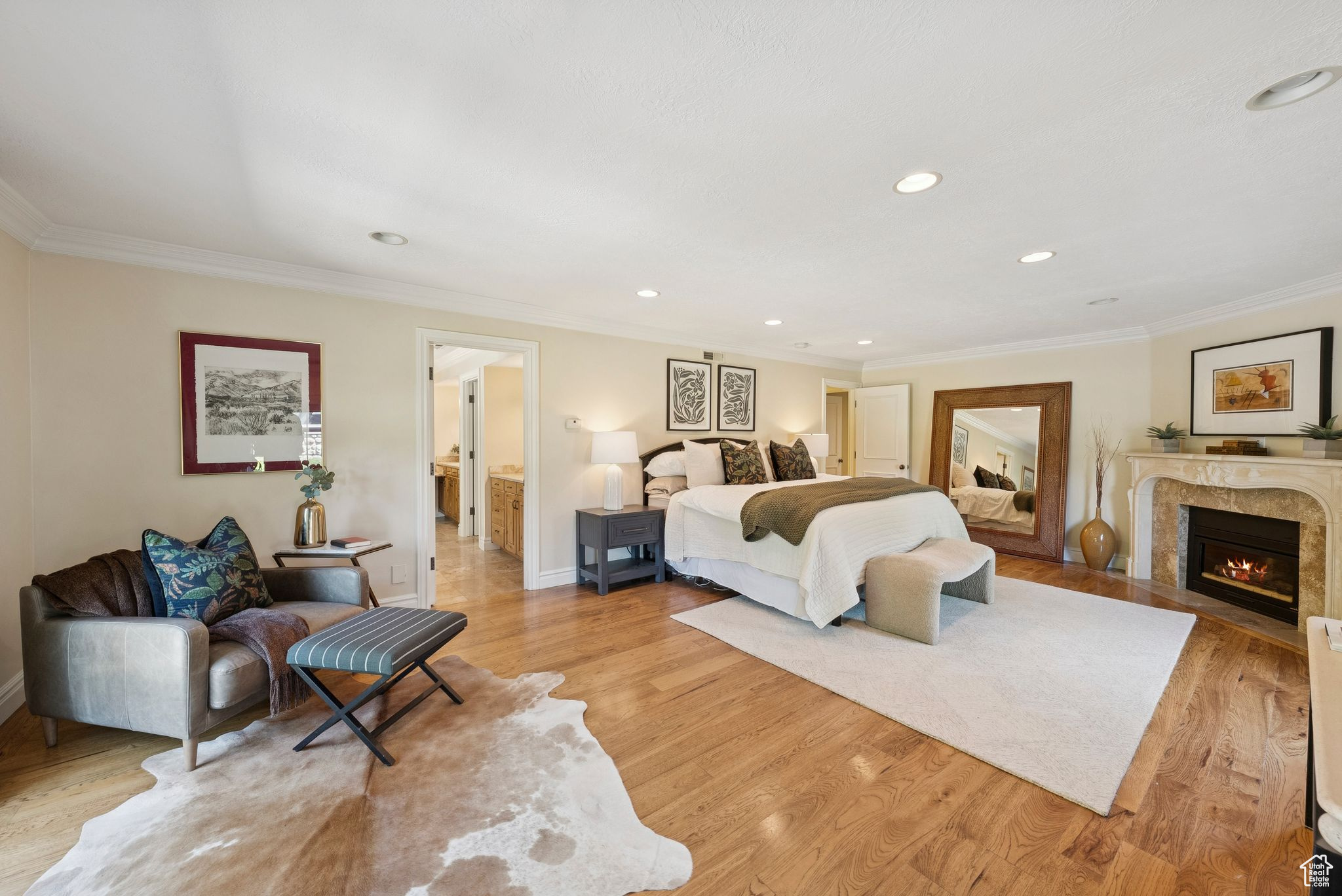 Holladay, Utah 84117, United States, 5 Bedrooms Bedrooms, ,3 BathroomsBathrooms,Residential,Pending,145138