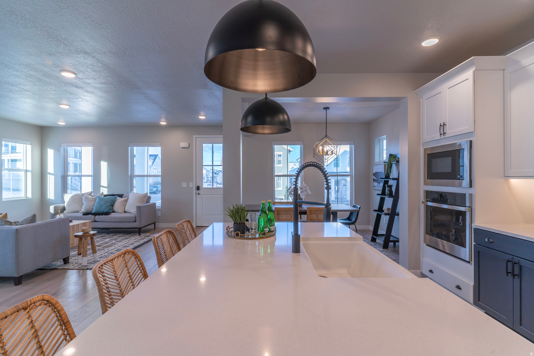 DAYBREAK - Residential