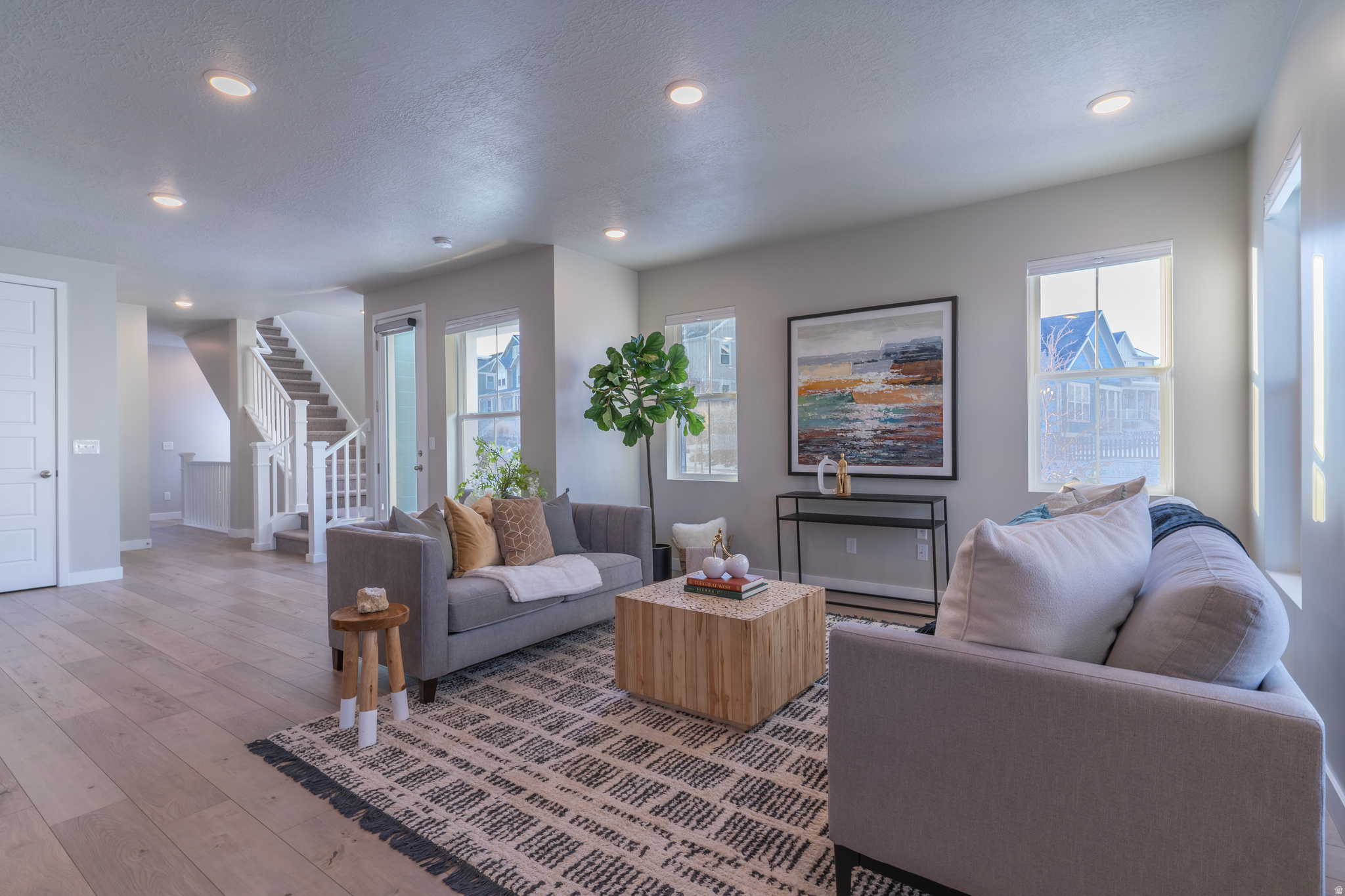 DAYBREAK - Residential