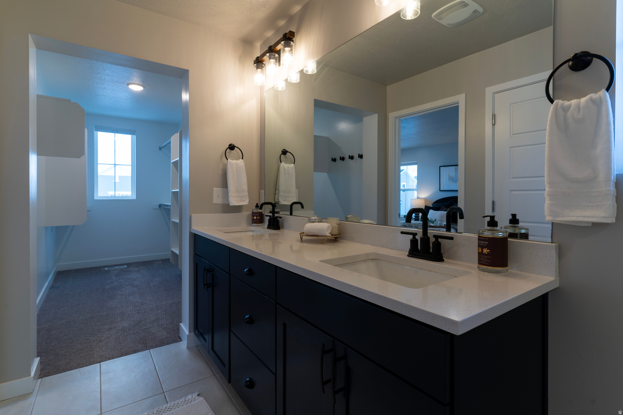 DAYBREAK - Residential