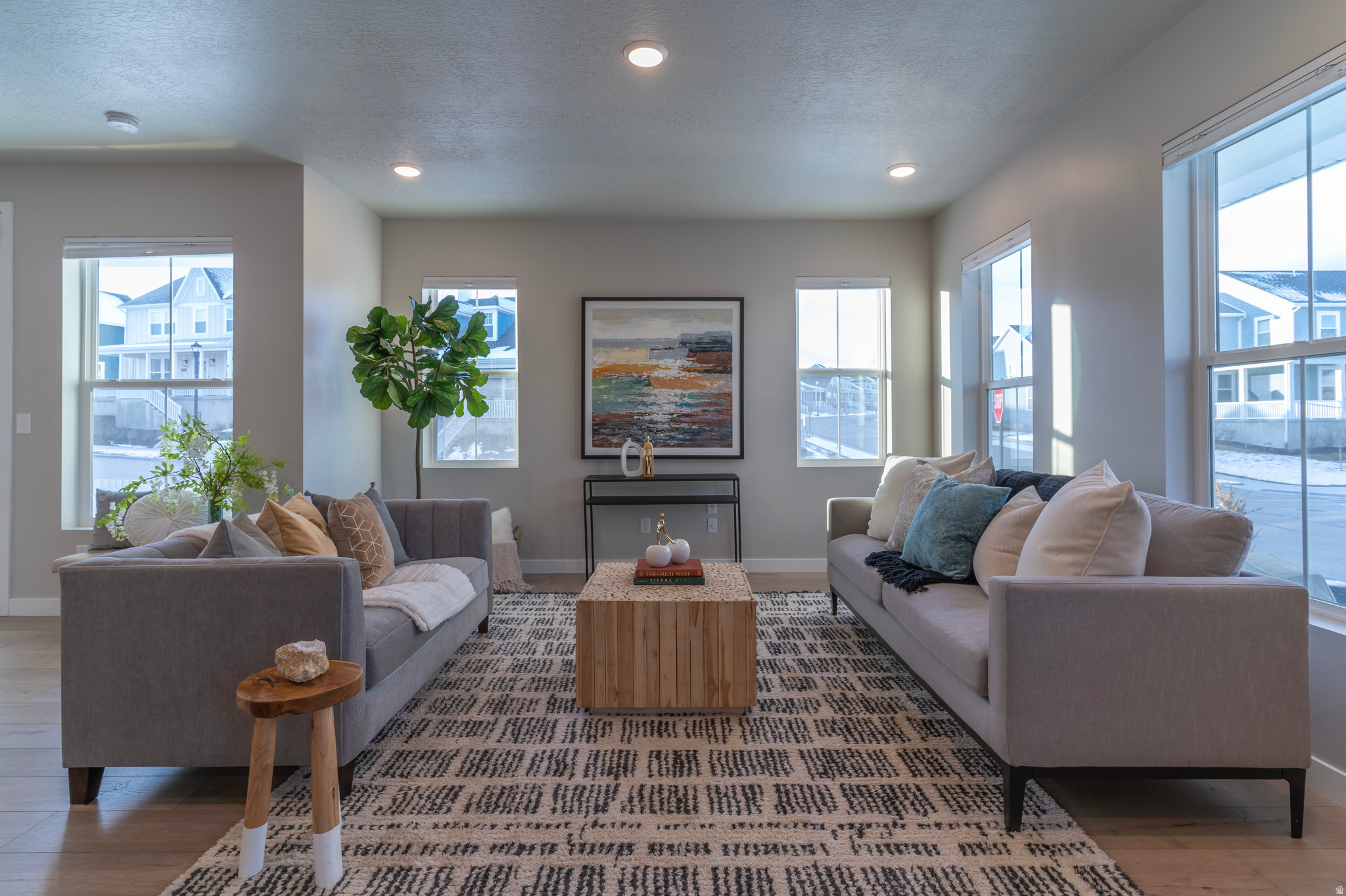 DAYBREAK - Residential