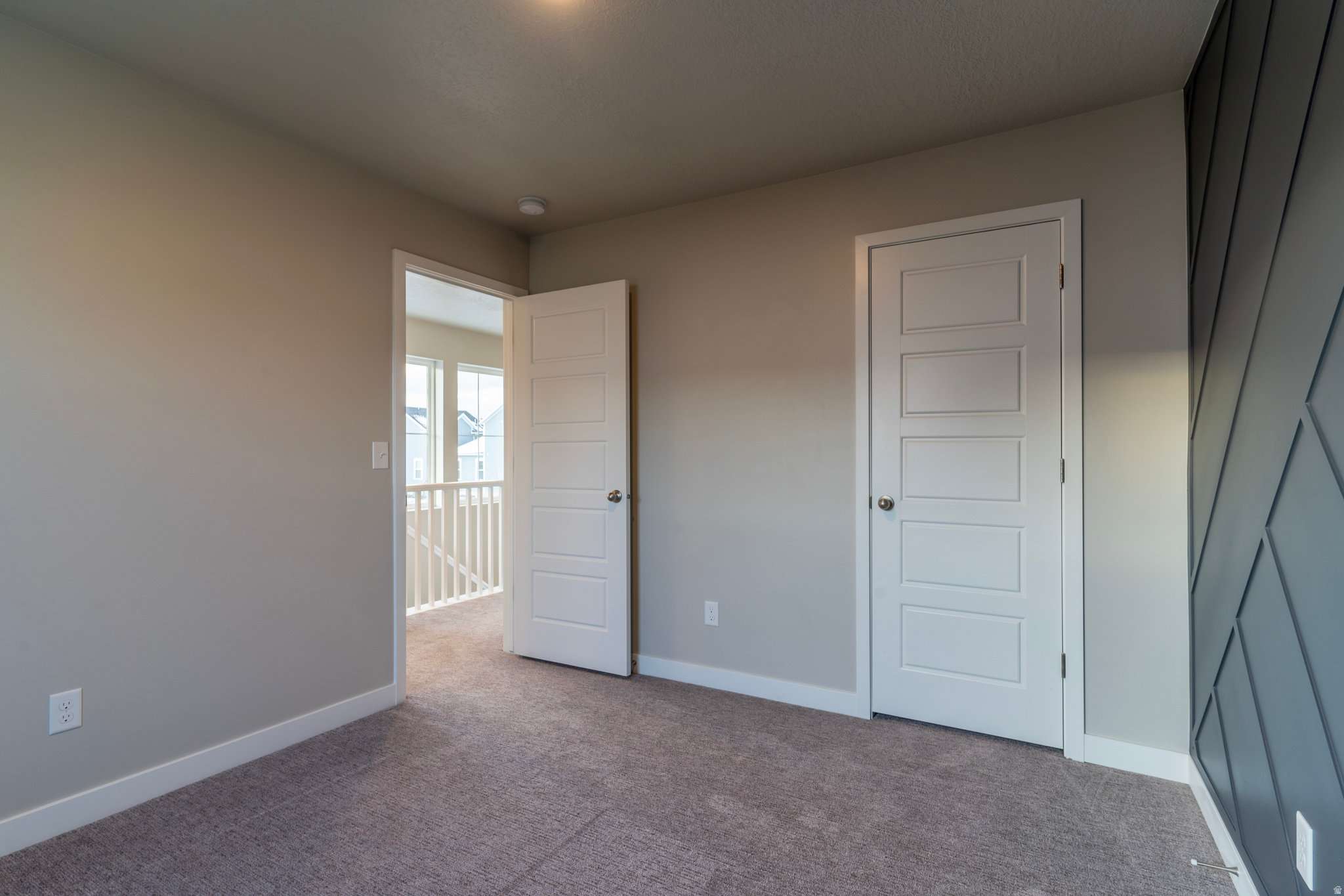 DAYBREAK - Residential