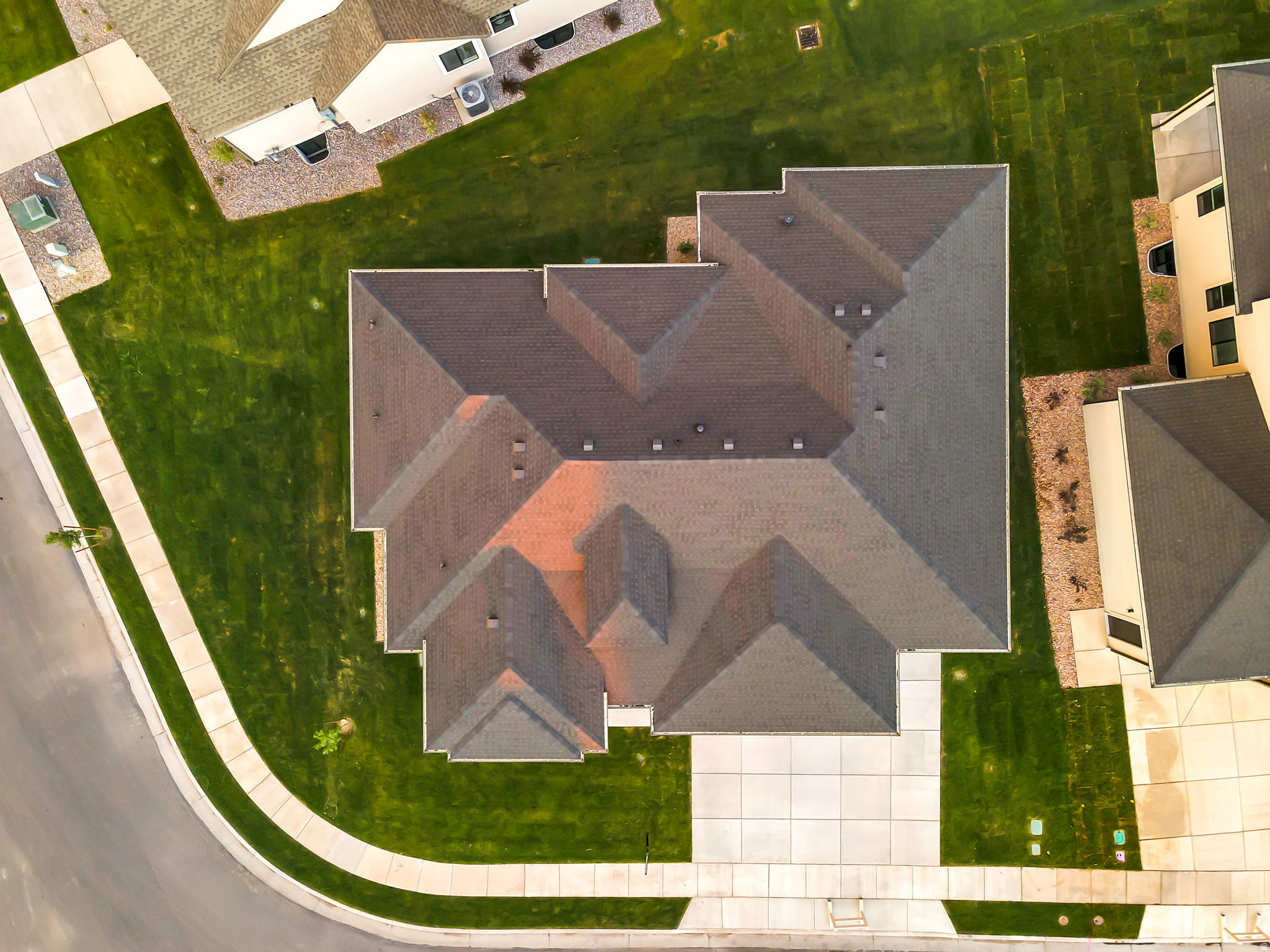 SUMMERHILL LANE - Residential