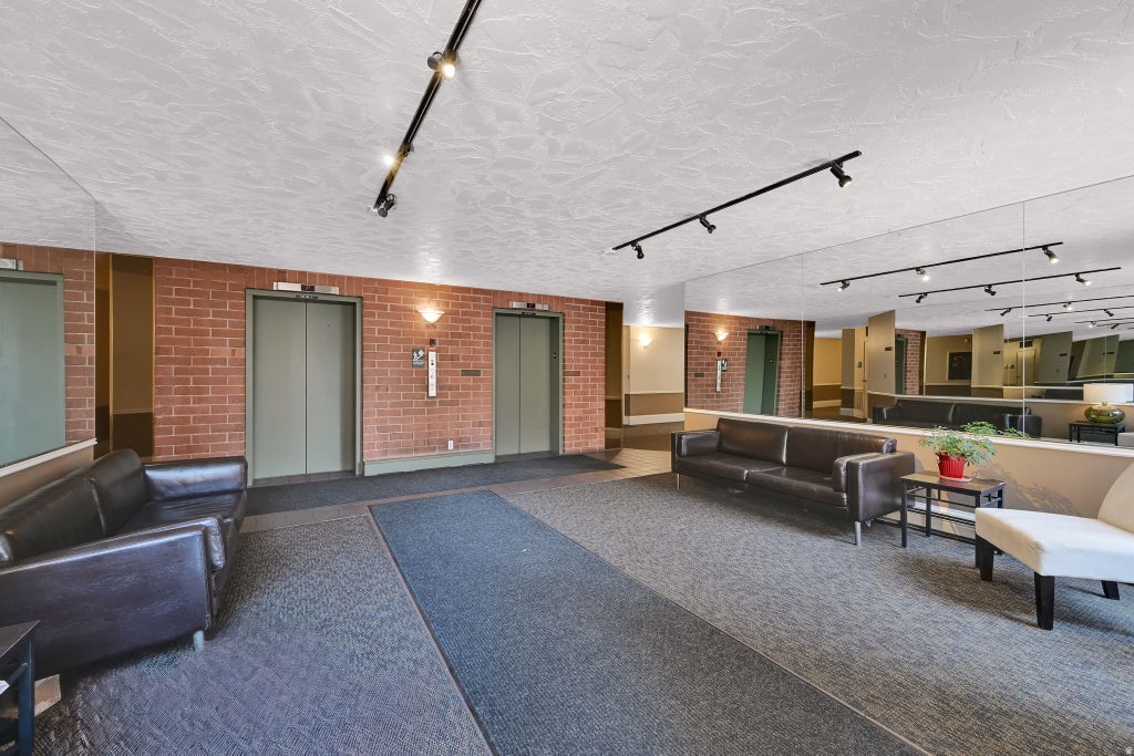 Photo of 115 S 1100 E #306, Salt Lake City, UT 84102 (MLS # 2172412)