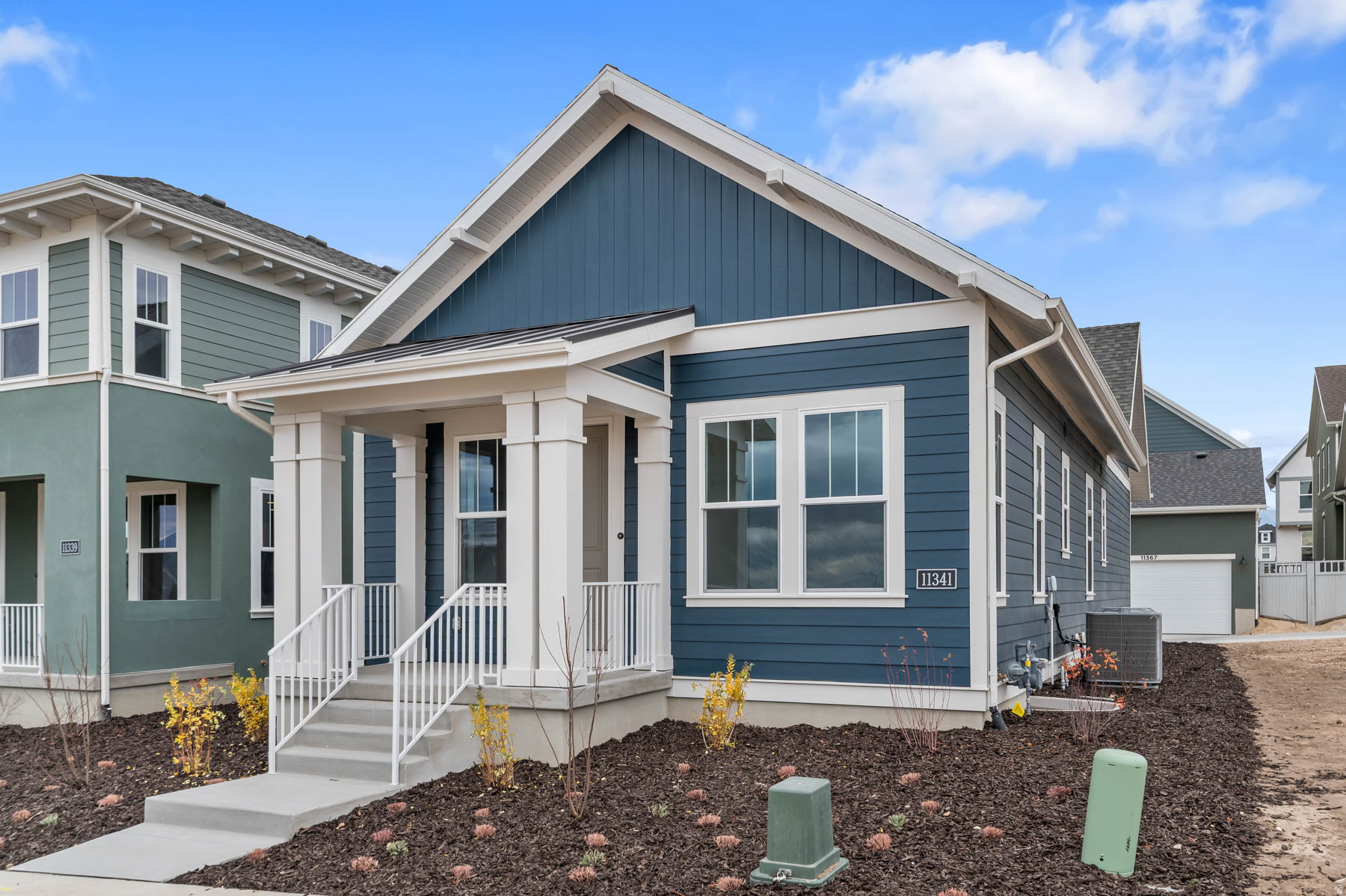 DAYBREAK WATERMARK 392 - Residential