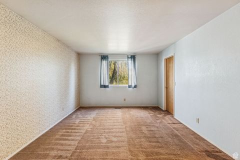 Tiny photo for 5648 W LODESTONE AVE, Kearns, UT 84118 (MLS # 2119520)