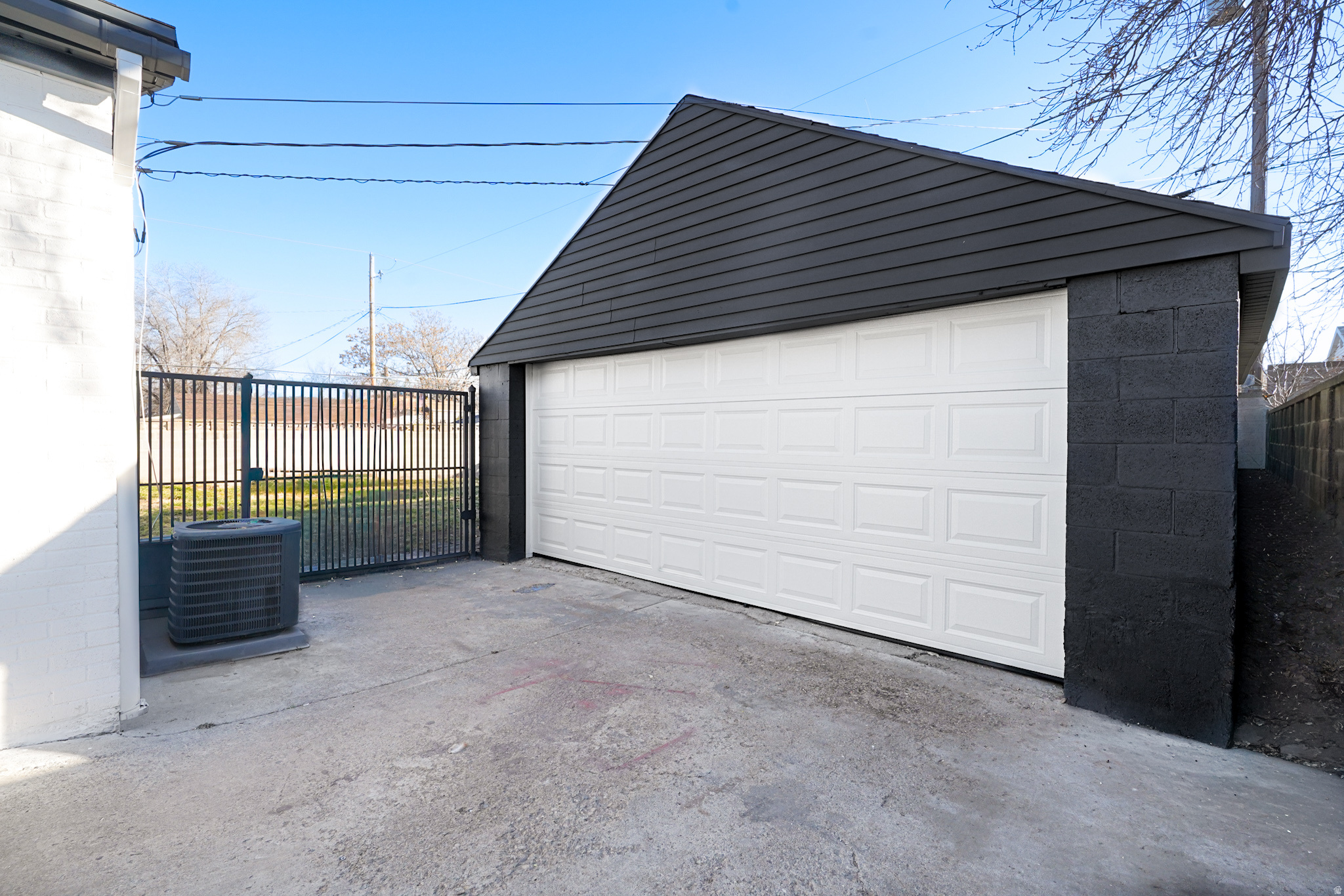 HOFFMAN HEIGHTS - Residential