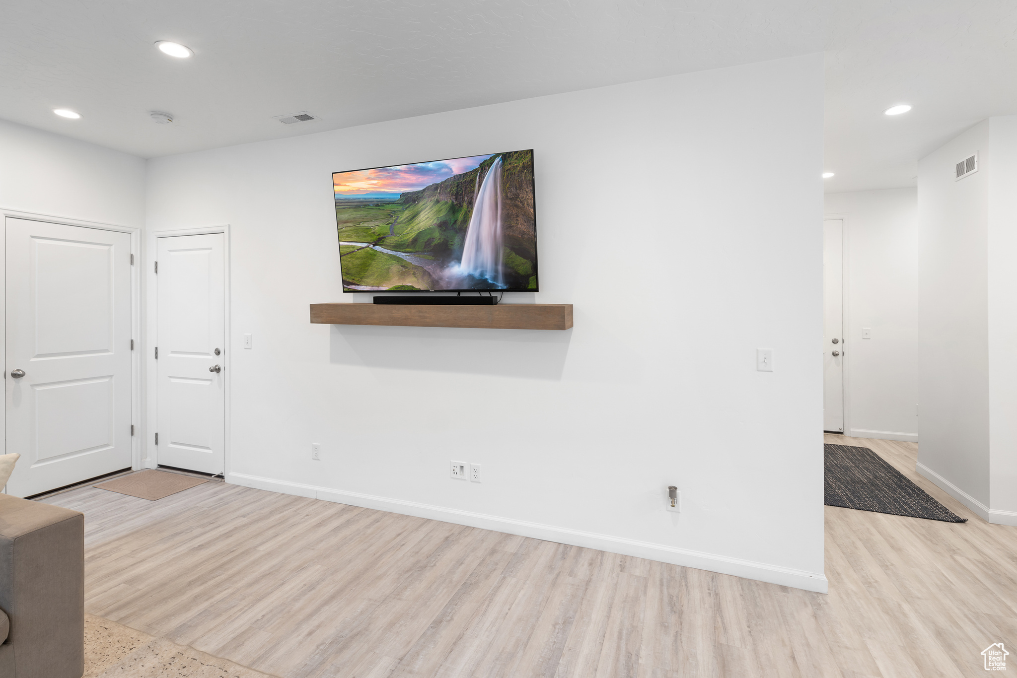 HIDDEN SPRINGS - Residential