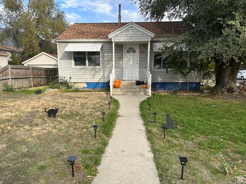 Photo of 810 N 600 W, Provo, UT 84604 (MLS # 2109806) Photo of 810 N 600 W, Provo, UT 84604 (MLS # 2109806)