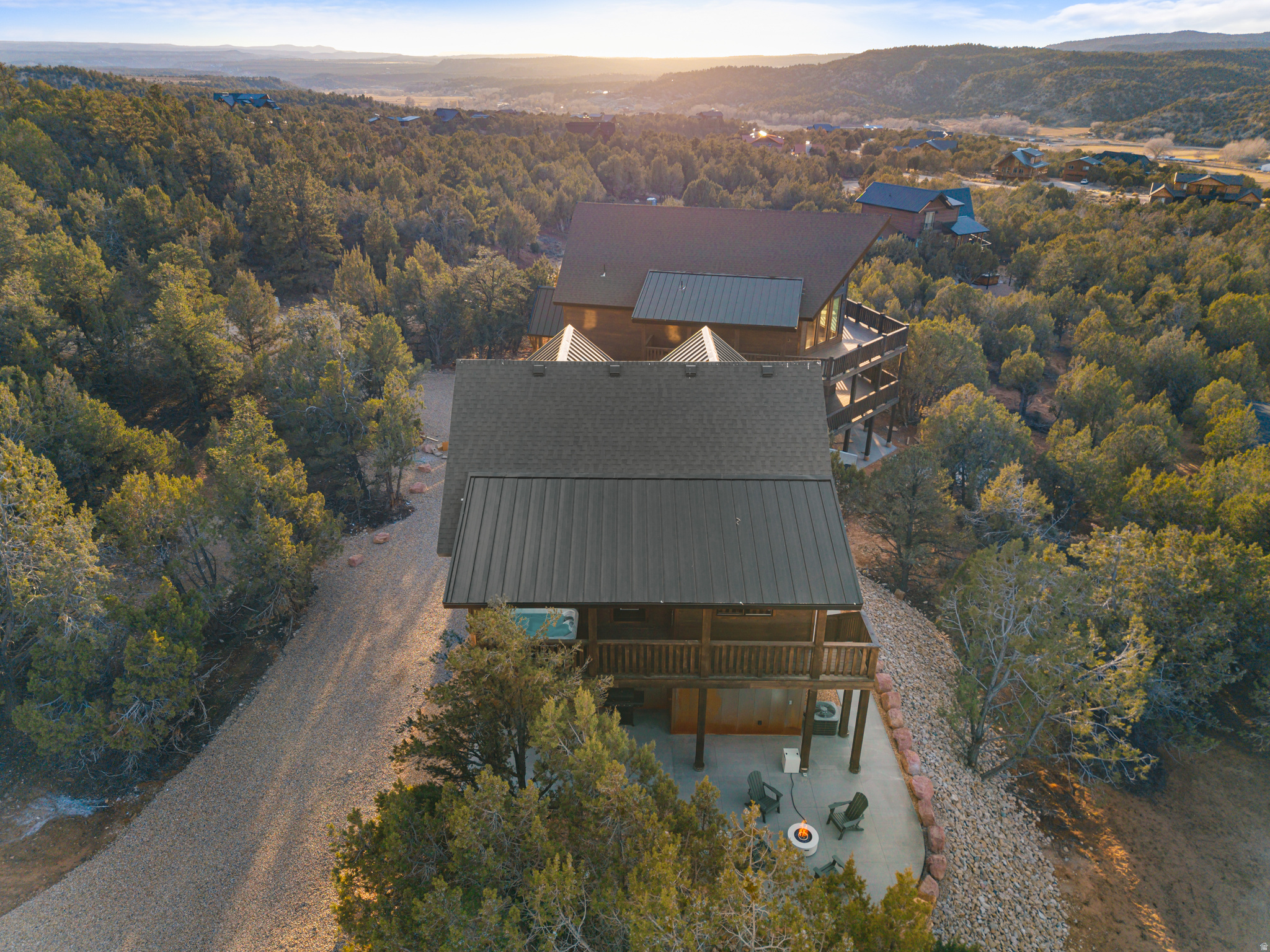 QUARTER CIRCLE H RANCH - Residential