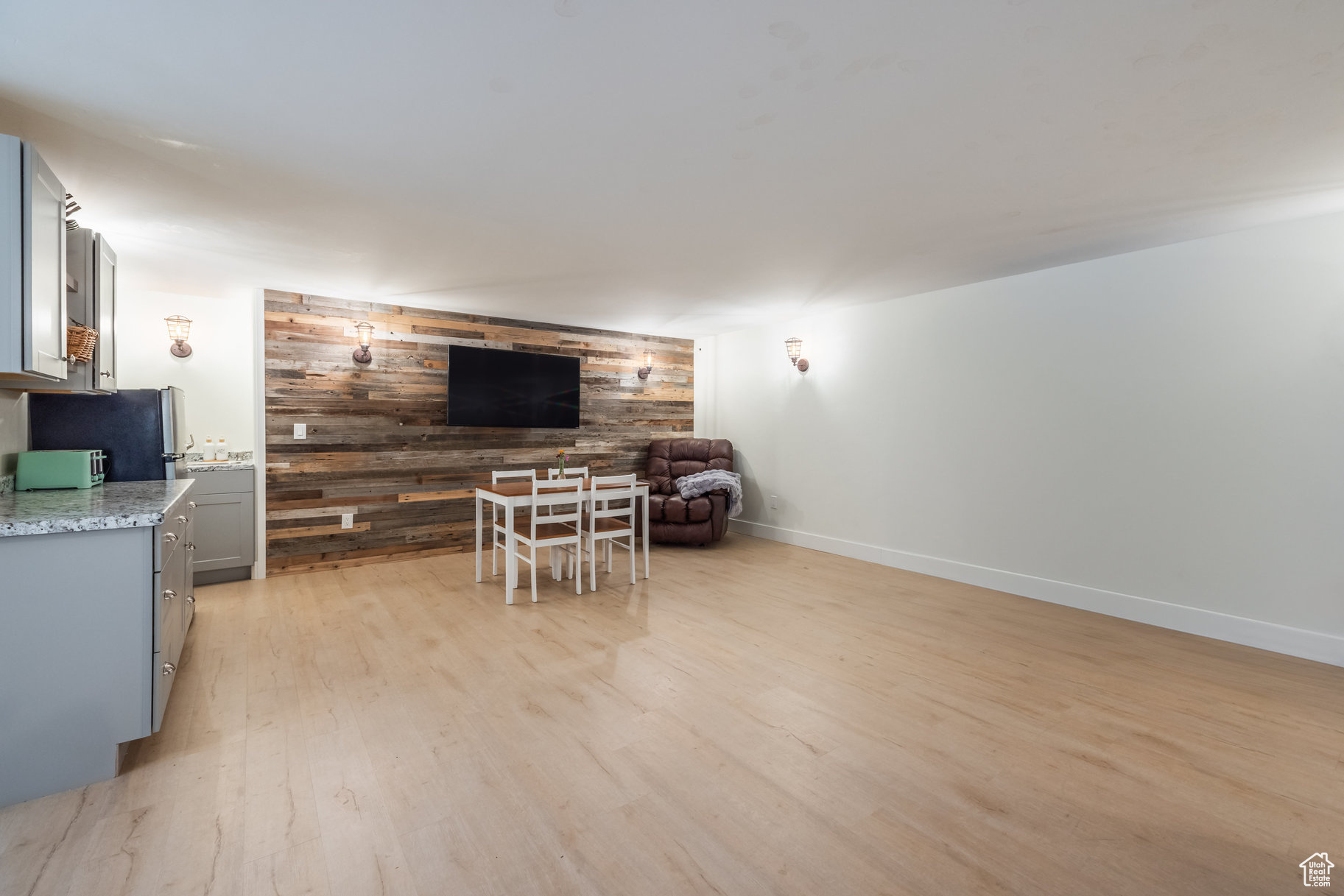 TWIN RIVERS ESTATES - Residential