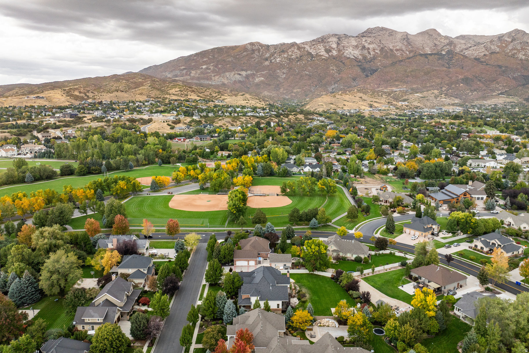 TWIN RIVERS ESTATES - Residential