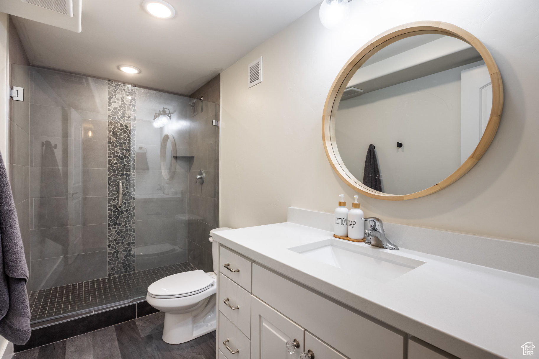 TWIN RIVERS ESTATES - Residential