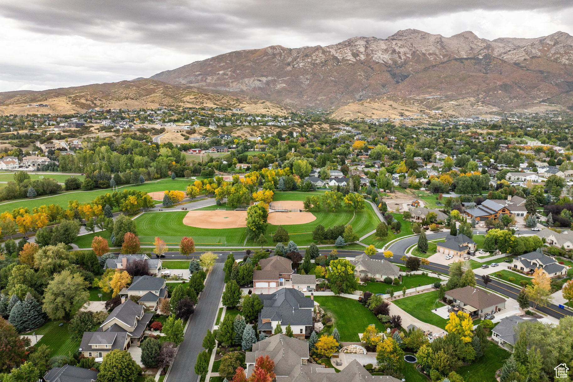 TWIN RIVERS ESTATES - Residential