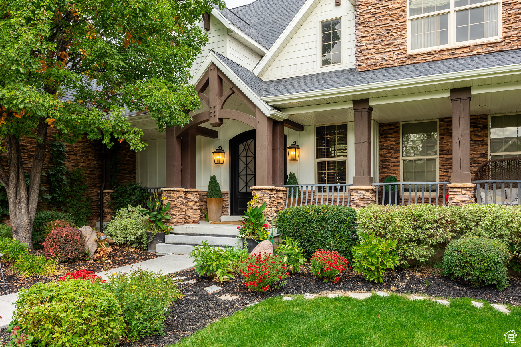 TWIN RIVERS ESTATES - Residential