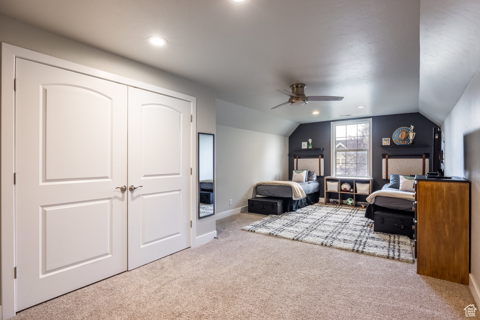 TWIN RIVERS ESTATES - Residential