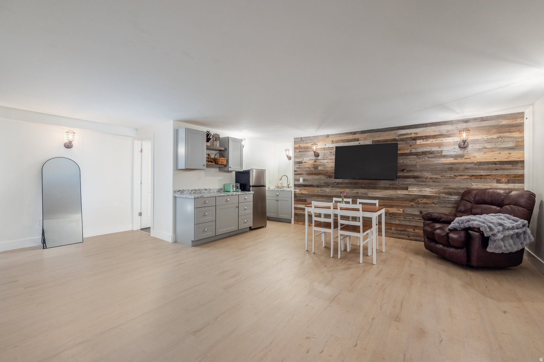 TWIN RIVERS ESTATES - Residential