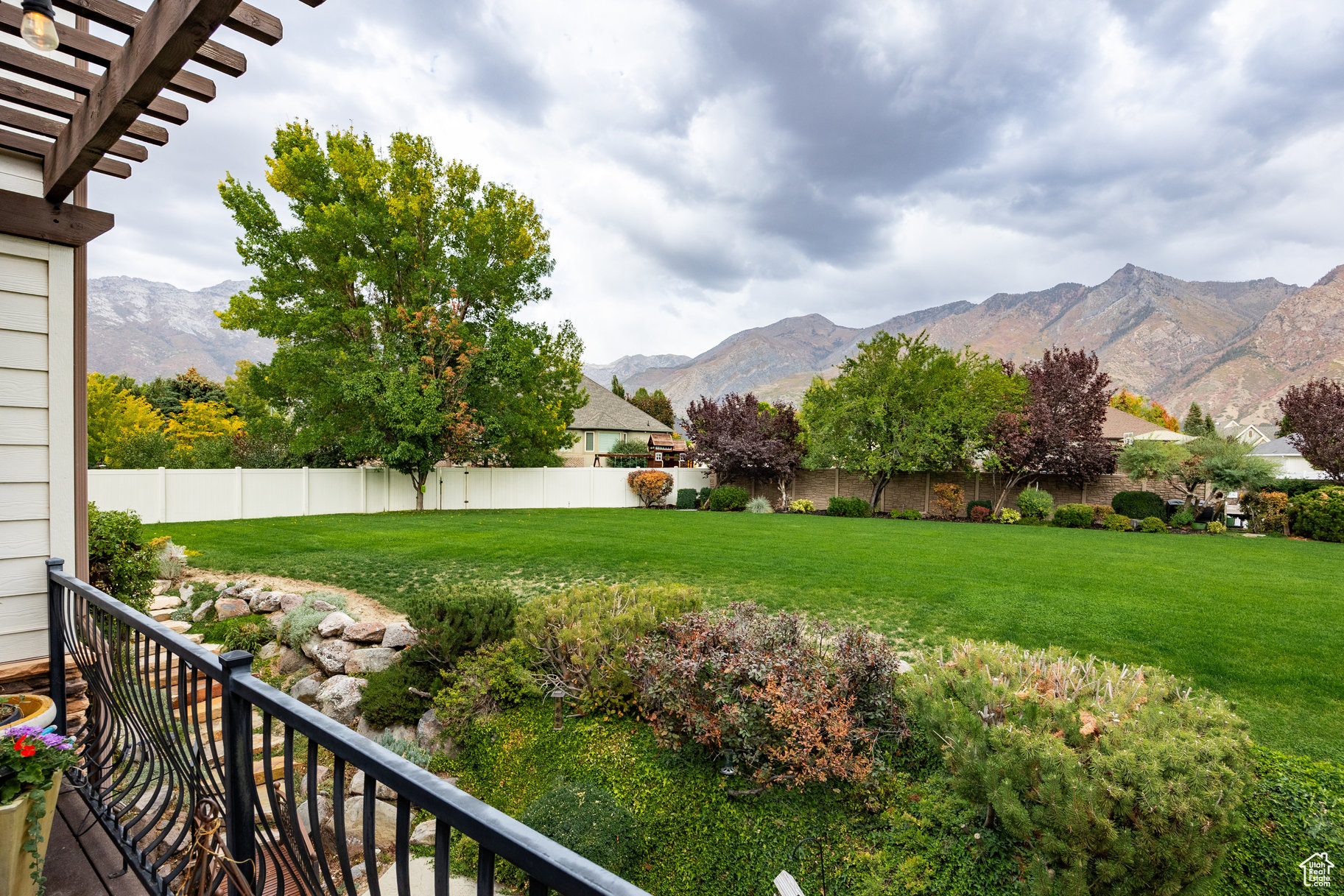 TWIN RIVERS ESTATES - Residential