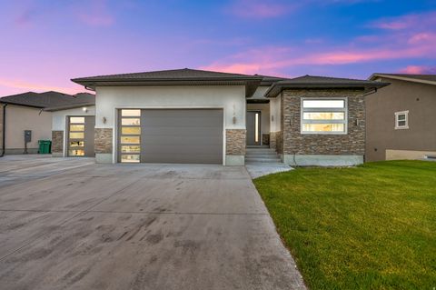 Tiny photo for 672 S 1920 W, Orem, UT 84059 (MLS # 2128816)