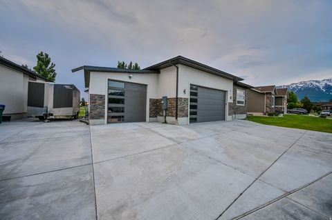 Tiny photo for 672 S 1920 W, Orem, UT 84059 (MLS # 2128816)