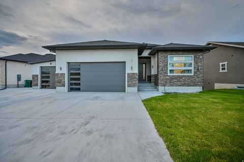 Tiny photo for 672 S 1920 W, Orem, UT 84059 (MLS # 2128816)