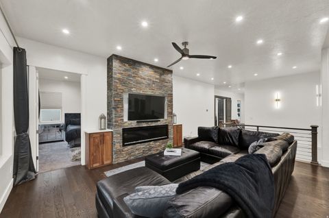 Tiny photo for 672 S 1920 W, Orem, UT 84059 (MLS # 2128816)