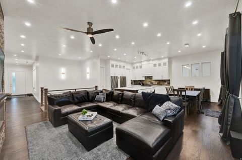 Tiny photo for 672 S 1920 W, Orem, UT 84059 (MLS # 2128816)