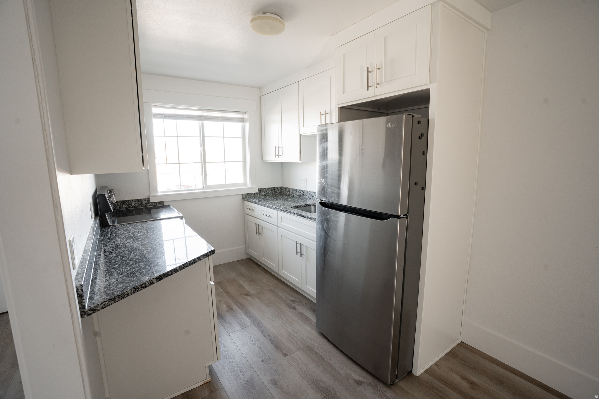 LINDENBROOK CONDOS - Residential