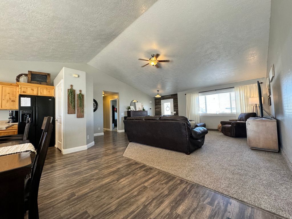 Photo of 4200 W 600 CIR N, Vernal, UT 84078 (MLS # 2142674)