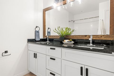 Tiny photo for 1039 S EASTGATE DR, Provo, UT 84606 (MLS # 2153834)