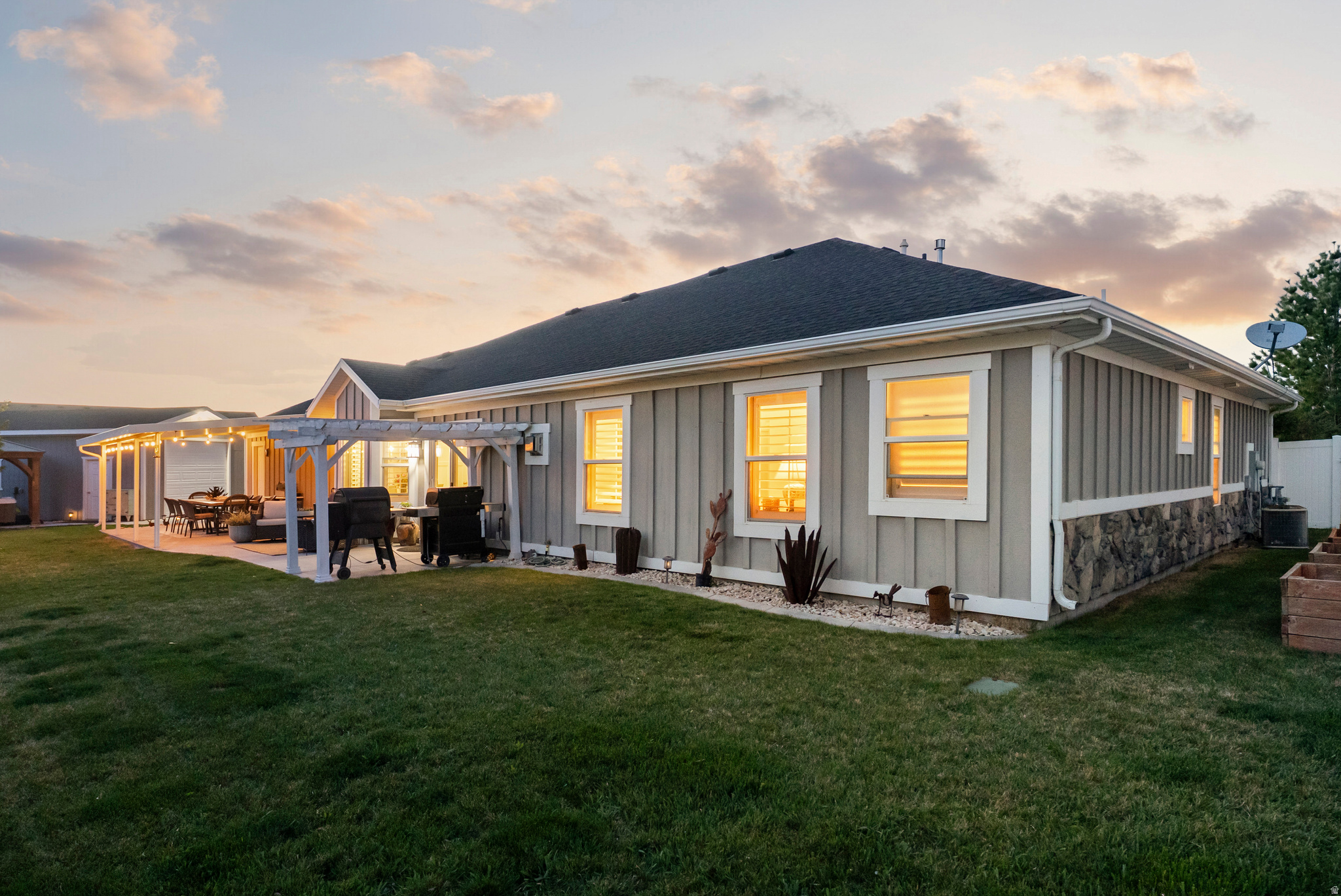 CRYSTAL SPRINGS - Residential