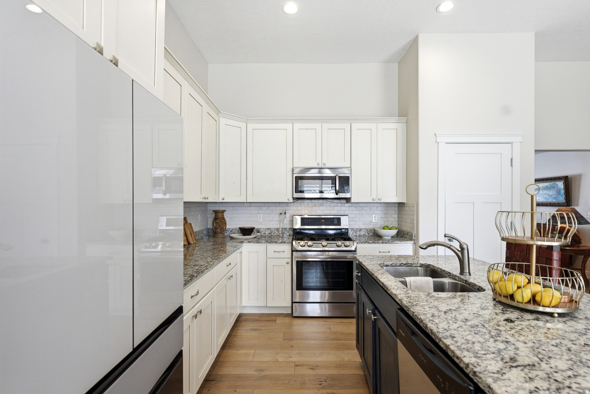 CRYSTAL SPRINGS - Residential